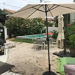 Au Centre De * Νιμ