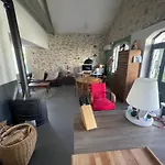 Au Centre De * ニーム
