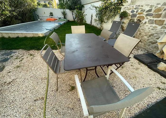 Au Centre De Holiday home *